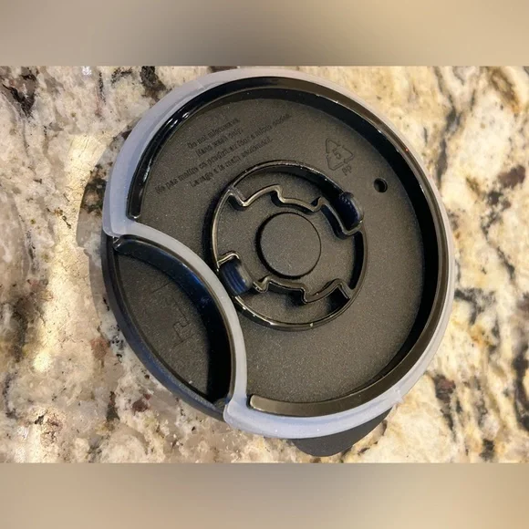 New Rae Dunn RED WINE AND BLUE Travel Mug - Picture 4 of 6